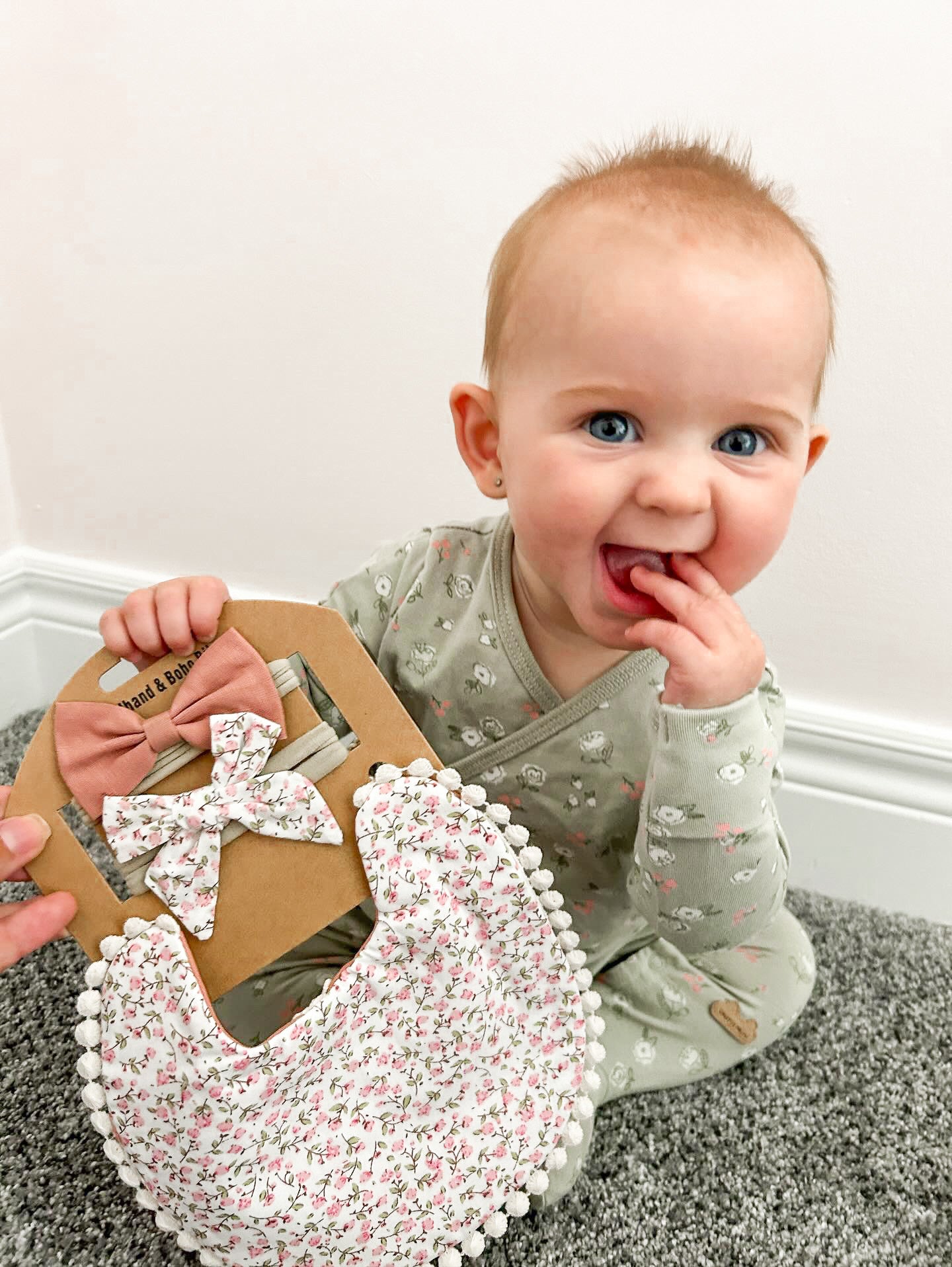 Organic Cotton Bib & Bow Headbands Set